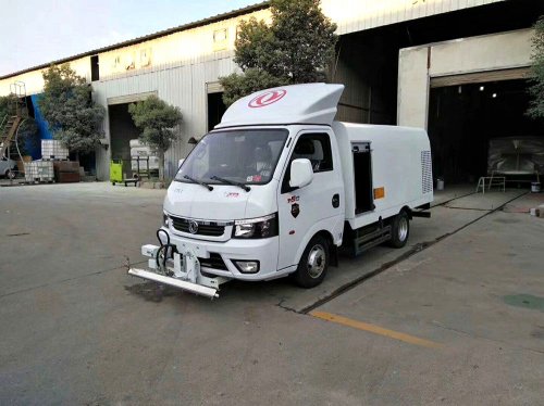國六1.5立方 藍牌東風途逸 路麵清洗車