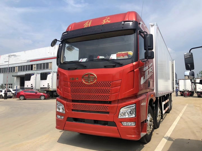 解放JH6國六前四後八冷藏車